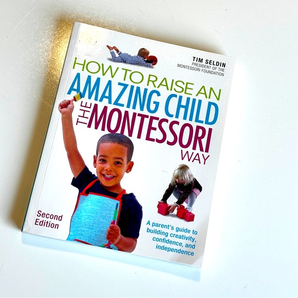 DK Books How To Raise An Amazing Child The Montessori Way 2nd edition - Picture 1 of 7
